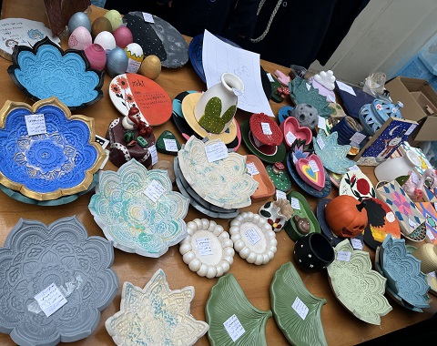 برپایی نمایشگاه و‌ بازارچه هنرهای دستی دانش آموزی